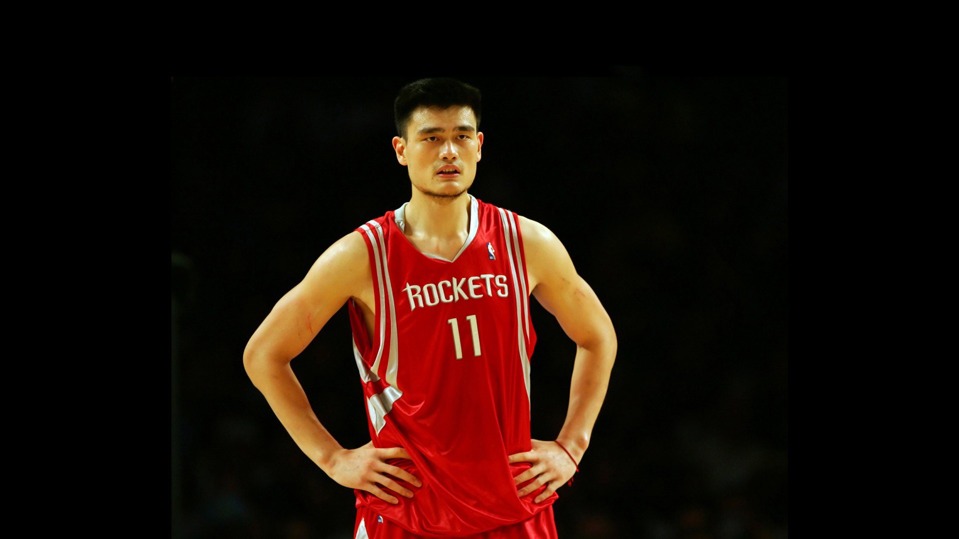 开云app下载-西亚卡姆狂砍52分创队史纪录！教练弃用中锋战术引发NBA大辩论，西亚卡姆52分创队史！教练弃用中锋战术引NBA大辩论